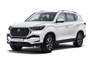 SsangYong Rexton white