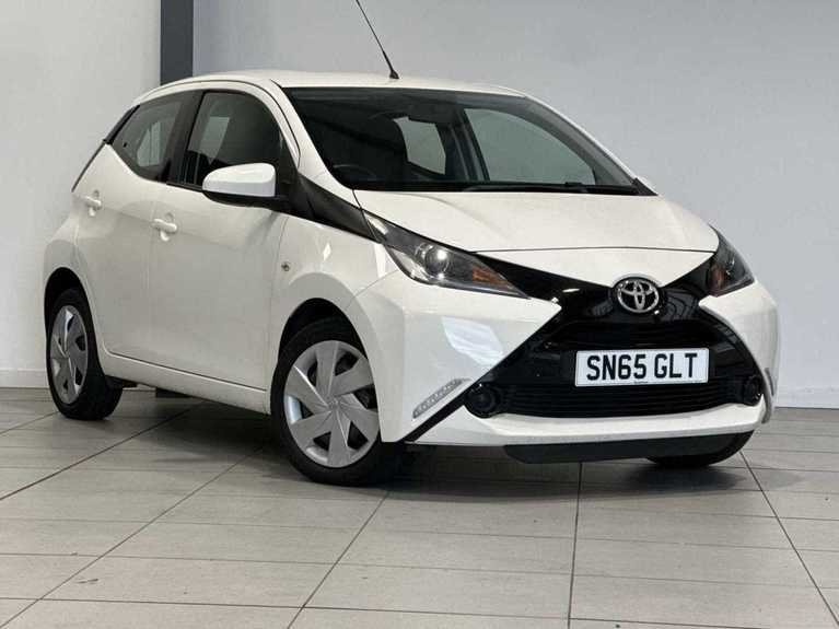 TOYOTA Aygo X-Play Vvt-I