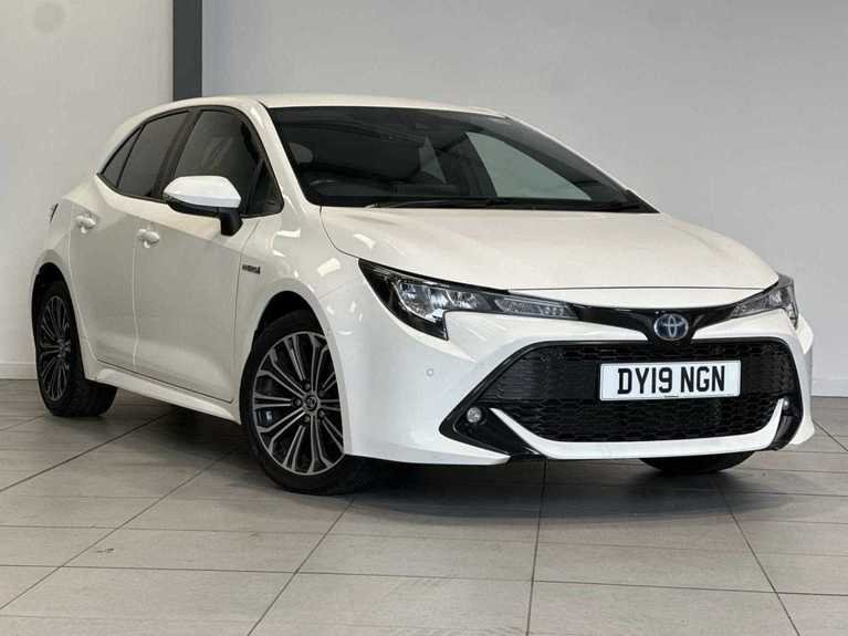 TOYOTA Corolla 1.8 Hybrid Design 5dr CVT